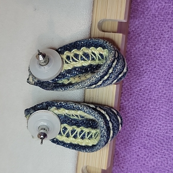 Cute Denim earrings - Picture 2 of 3